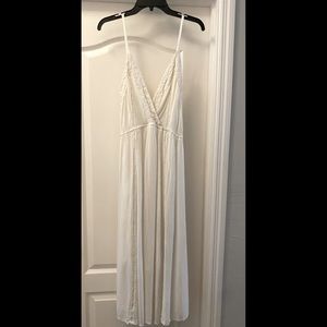 White Beachy YOUNG USA Dress Size L/XL